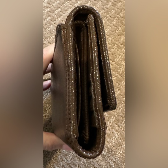 Coach Two Tone Brown Leather/Patent Leather Wallet w/ Checkbook Holder. - Picture 6 of 13